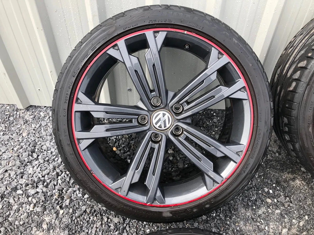 18” genuine MK7 VW Golf GTI alloys - Image 2
