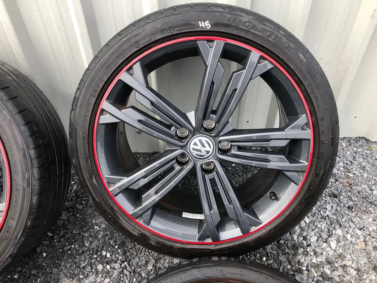 18” genuine MK7 VW Golf GTI alloys - Image 3