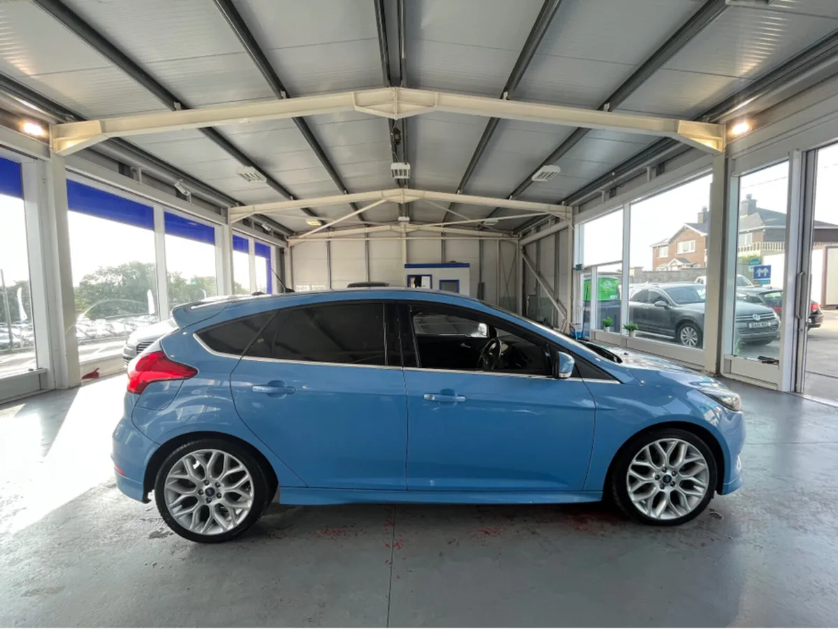 Ford Focus ZETEC S 1.5 TDCI 120 bhp - Image 4