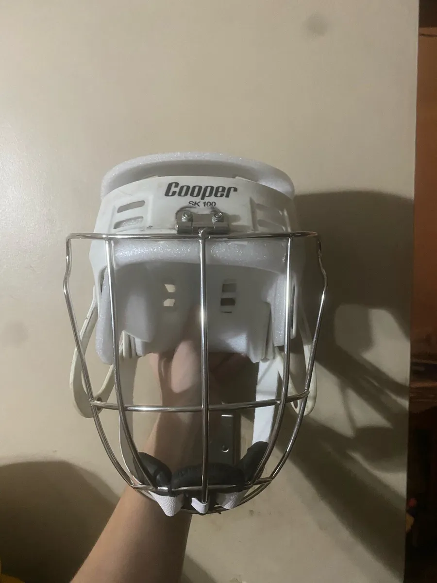 Cooper sk100 white old newstyle hurling helmet - Image 1
