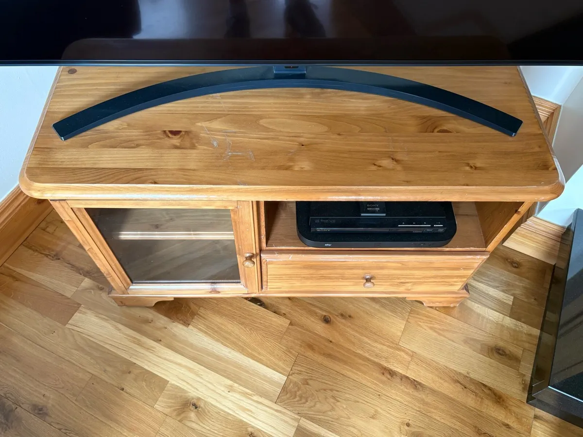 Ailesbury Pine TV Stand75 - Image 2