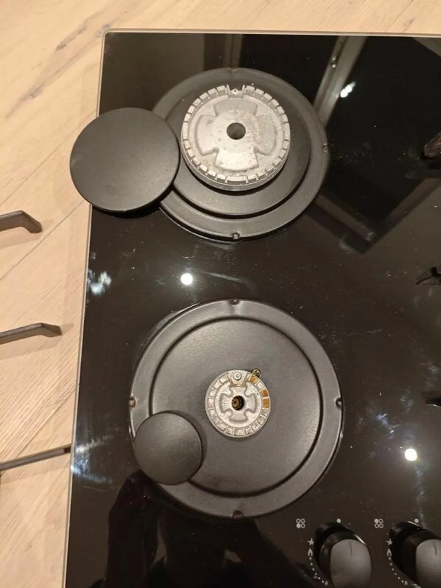 Brand new Candy 4 burner gas hob 60cm - Image 3