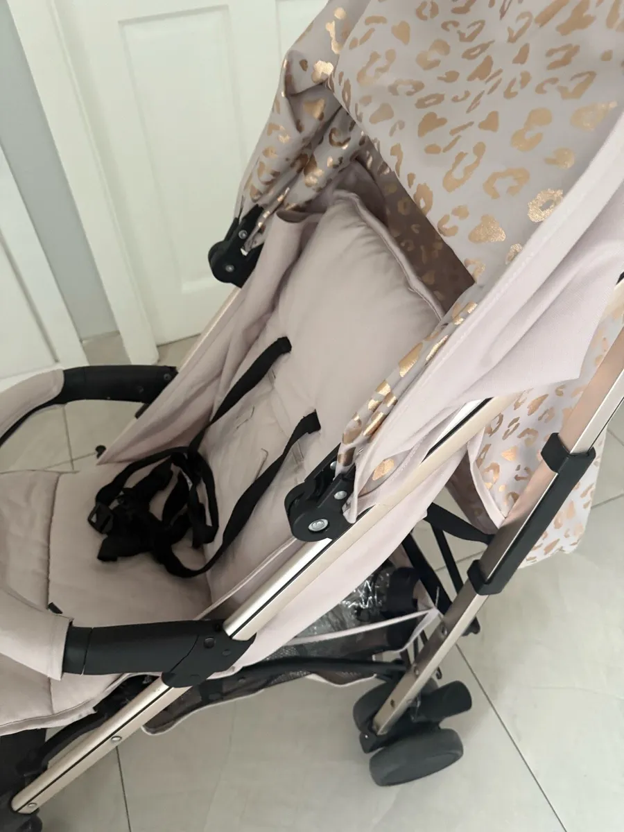 Stroller - Image 4