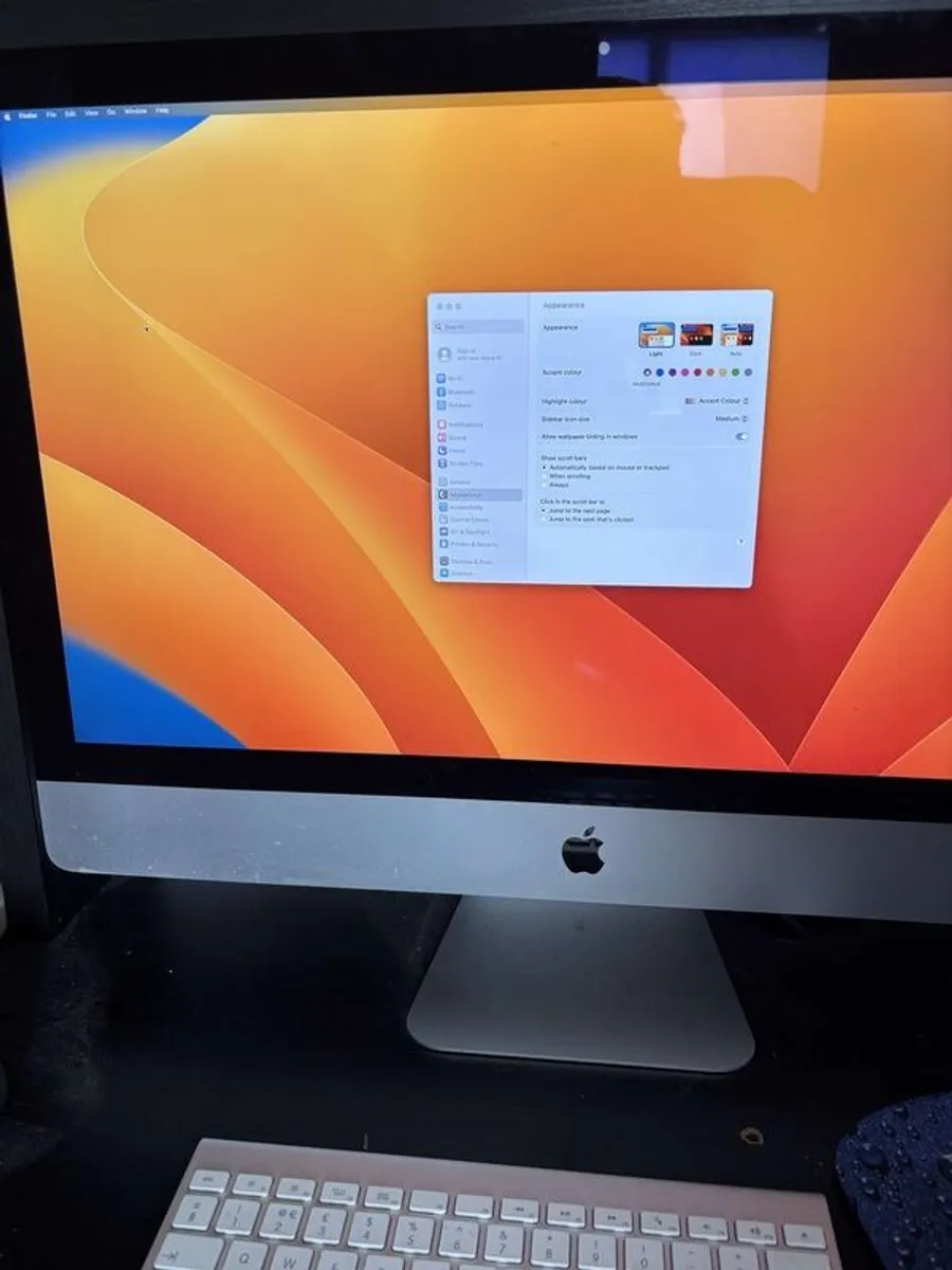 Apple monitor - Image 1