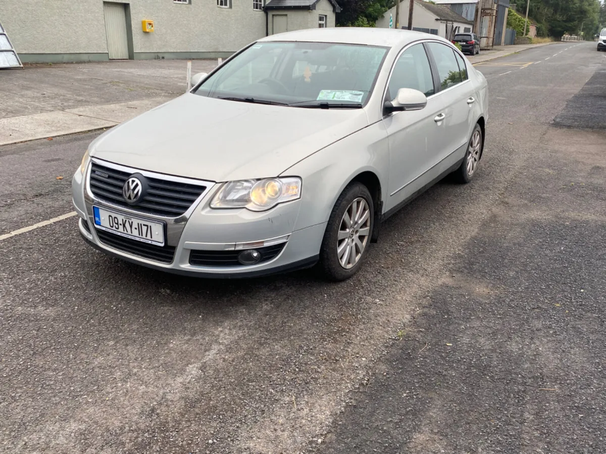 Volkswagen Passat 2009 - Image 4