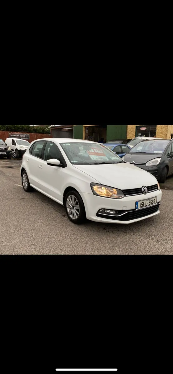 2015Volkswagen Polo - Image 3