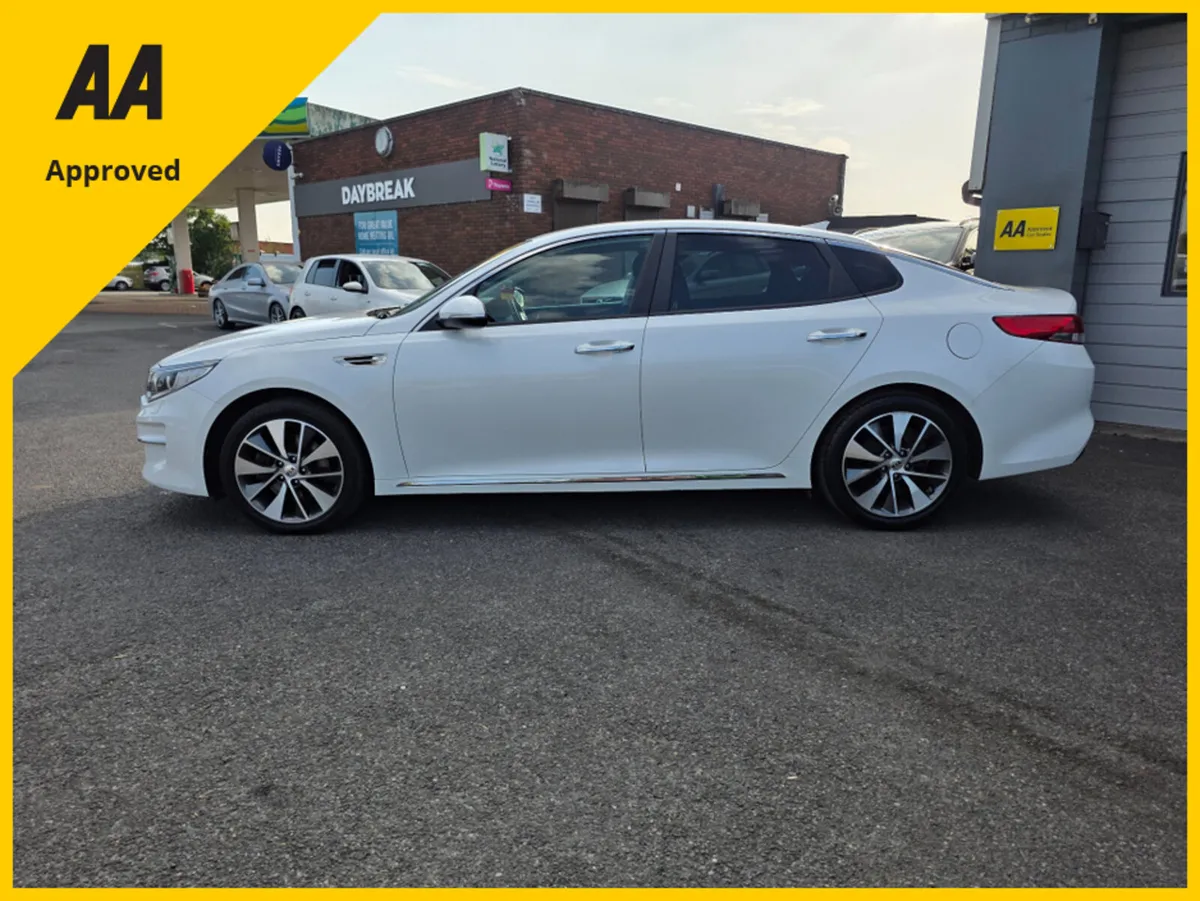 Kia Optima PLATINUM 4DR - Image 4