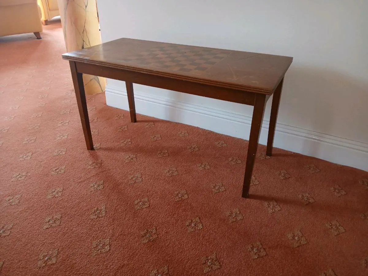Games / Chess / Draughts Coffee table - Image 3