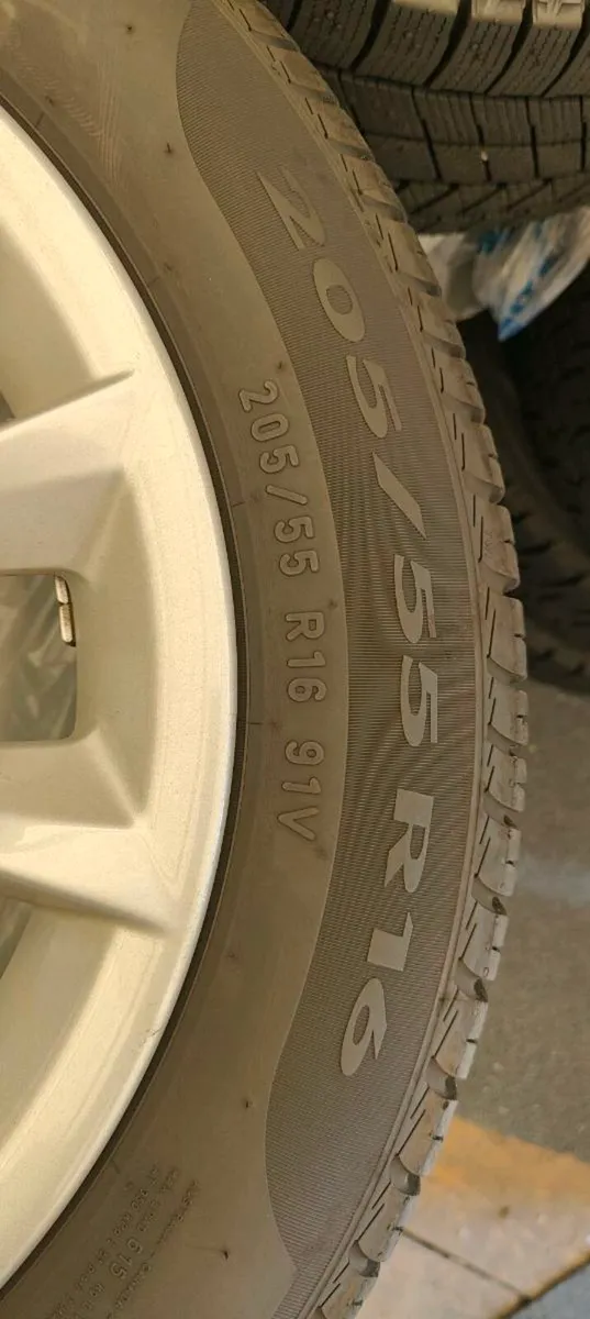 BMW Alloys with Tyres - Image 3