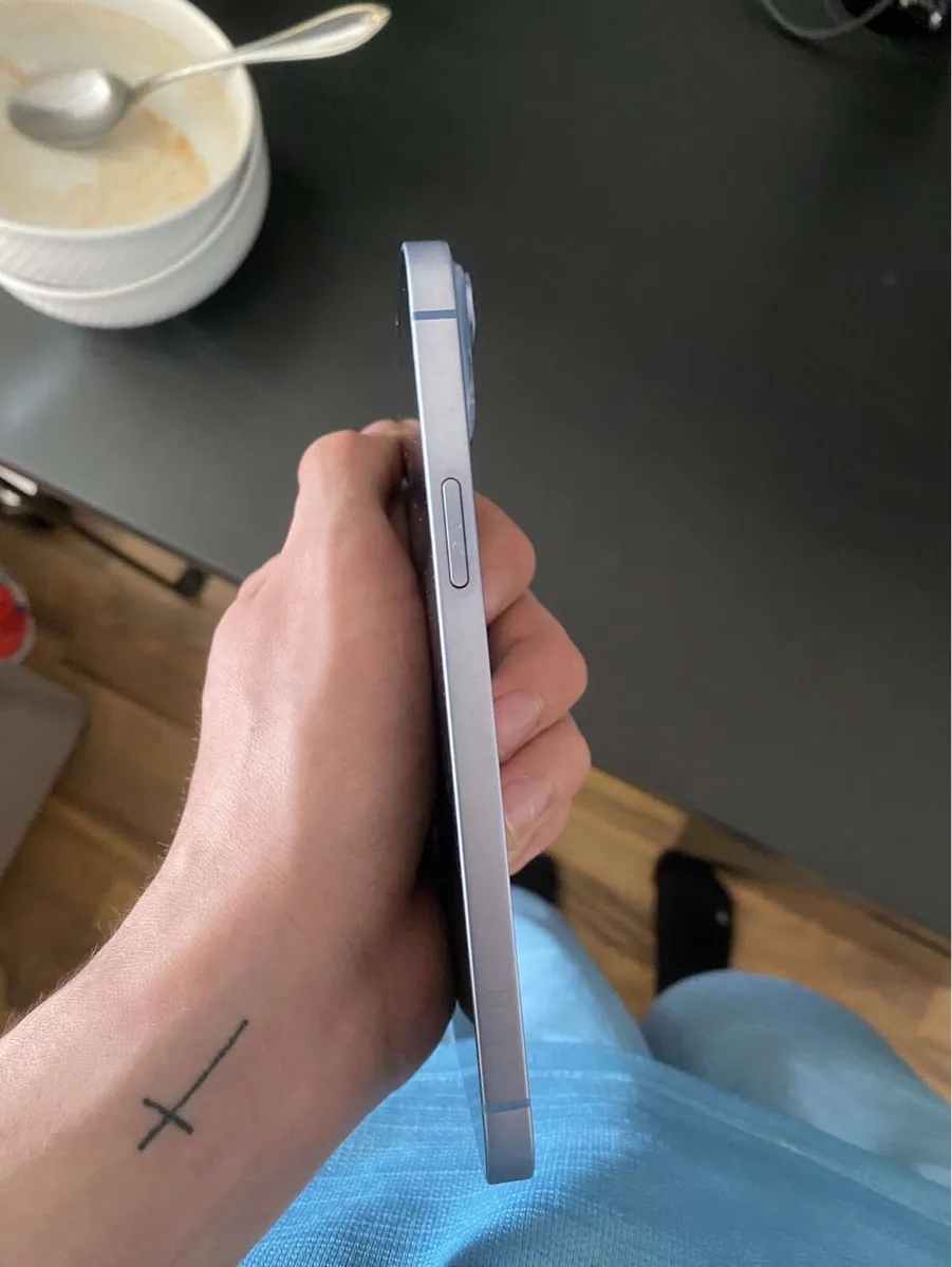 iPhone 14 Plus - Image 4