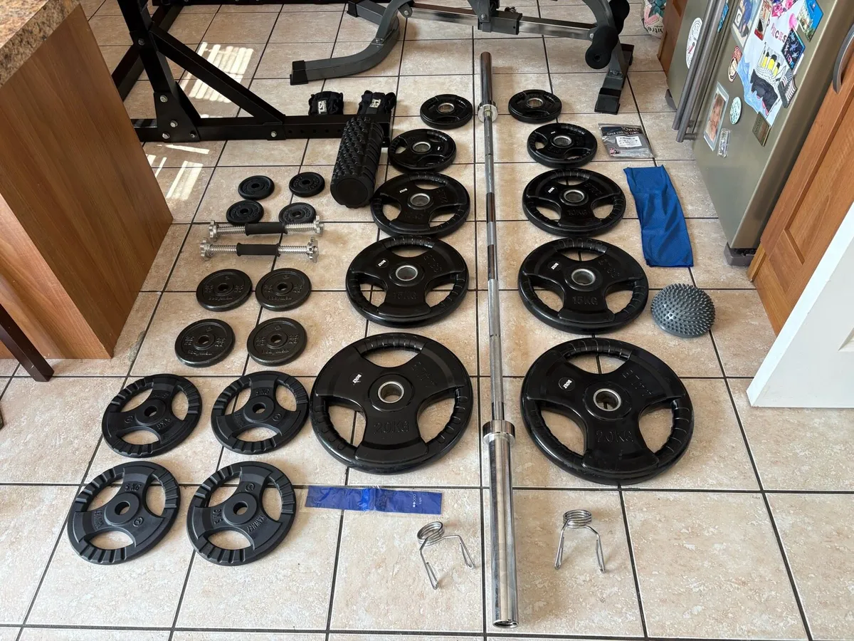 AMAZING GYM WEIGHTLIFTING FULL SET UP, POWER RACK! - Image 2