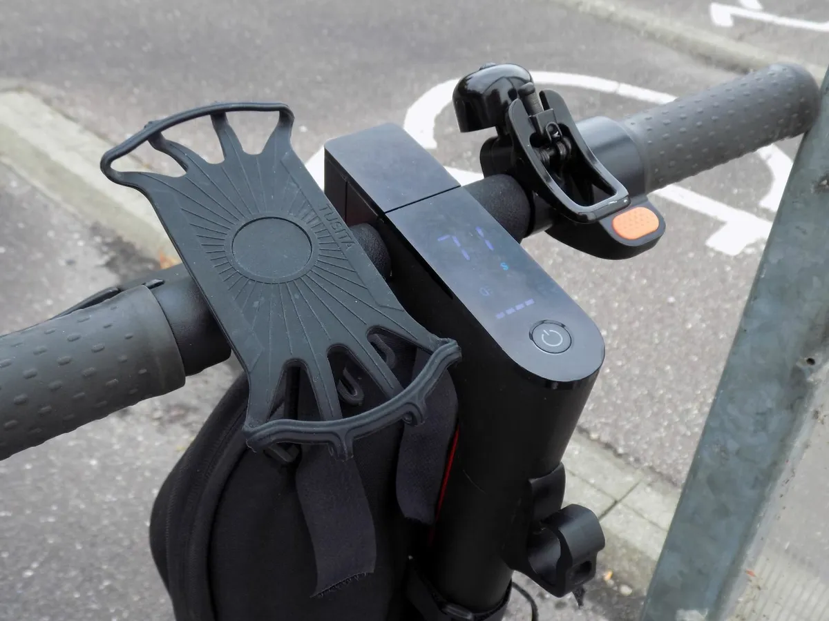 Xiaomi M365 Pro Electric Scooter - Image 4