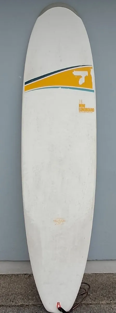 Surfboard 7ft 6 - Image 1