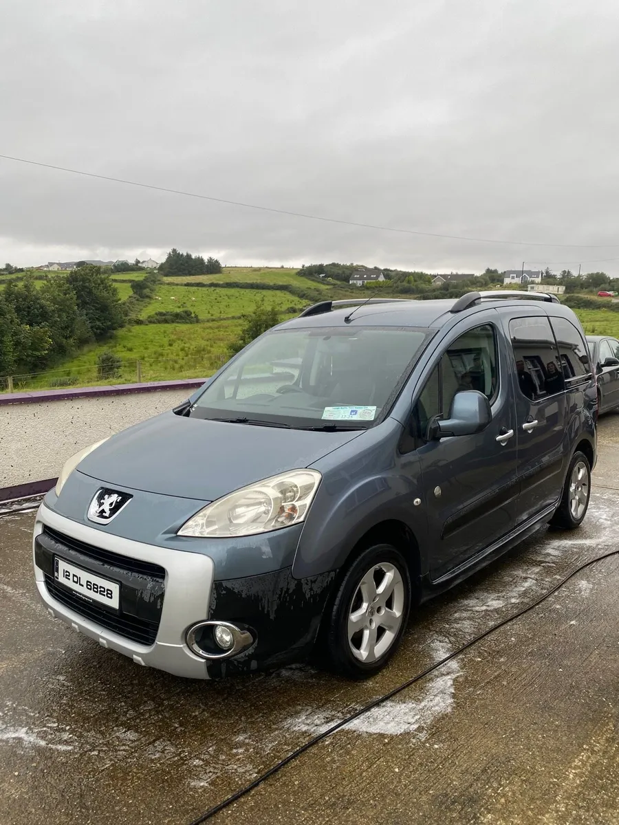 Peugeot partner tepee low miles - Image 2