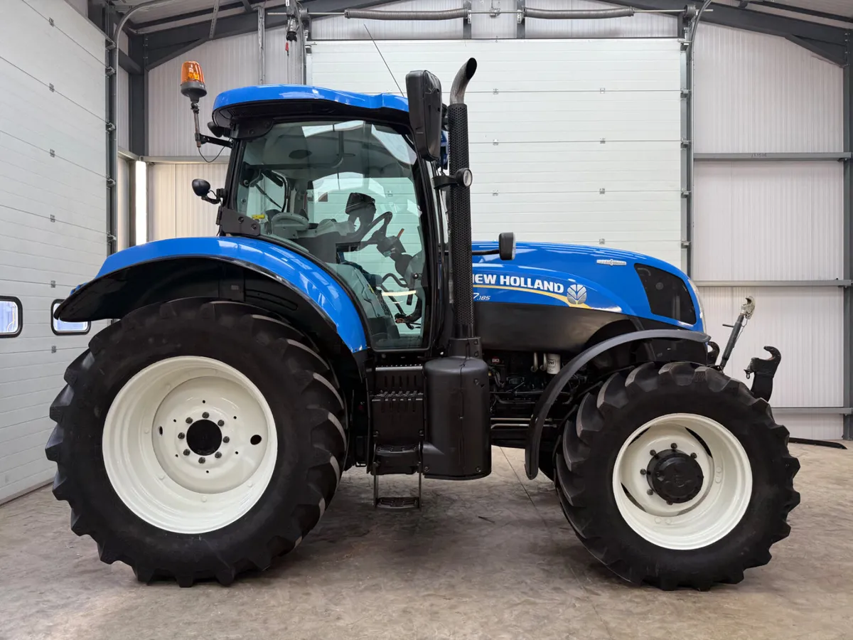 NewHolland T7.185 AutoCommand ***Big Spec!*** - Image 4