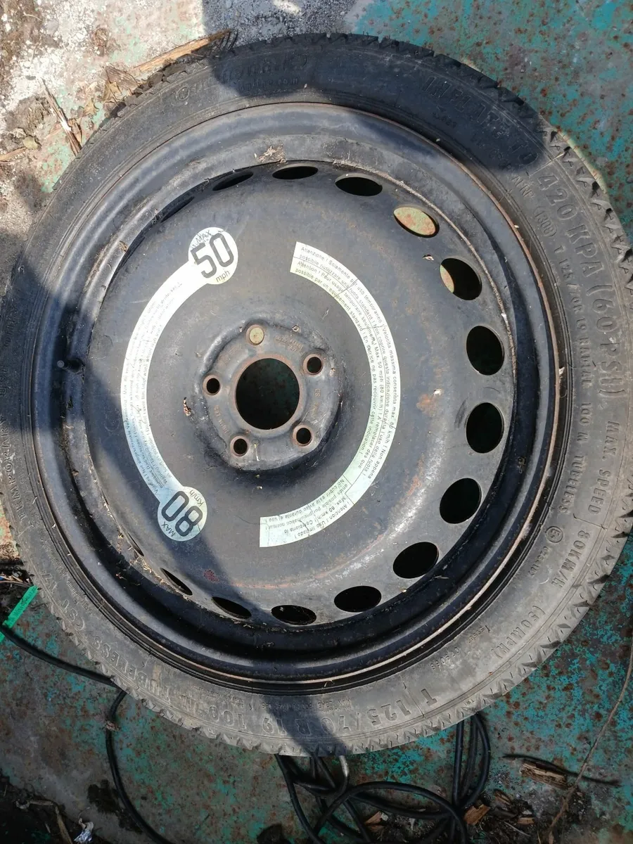 Tyre and wheel - Image 2