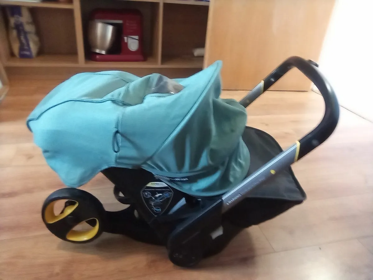 pram - Image 1