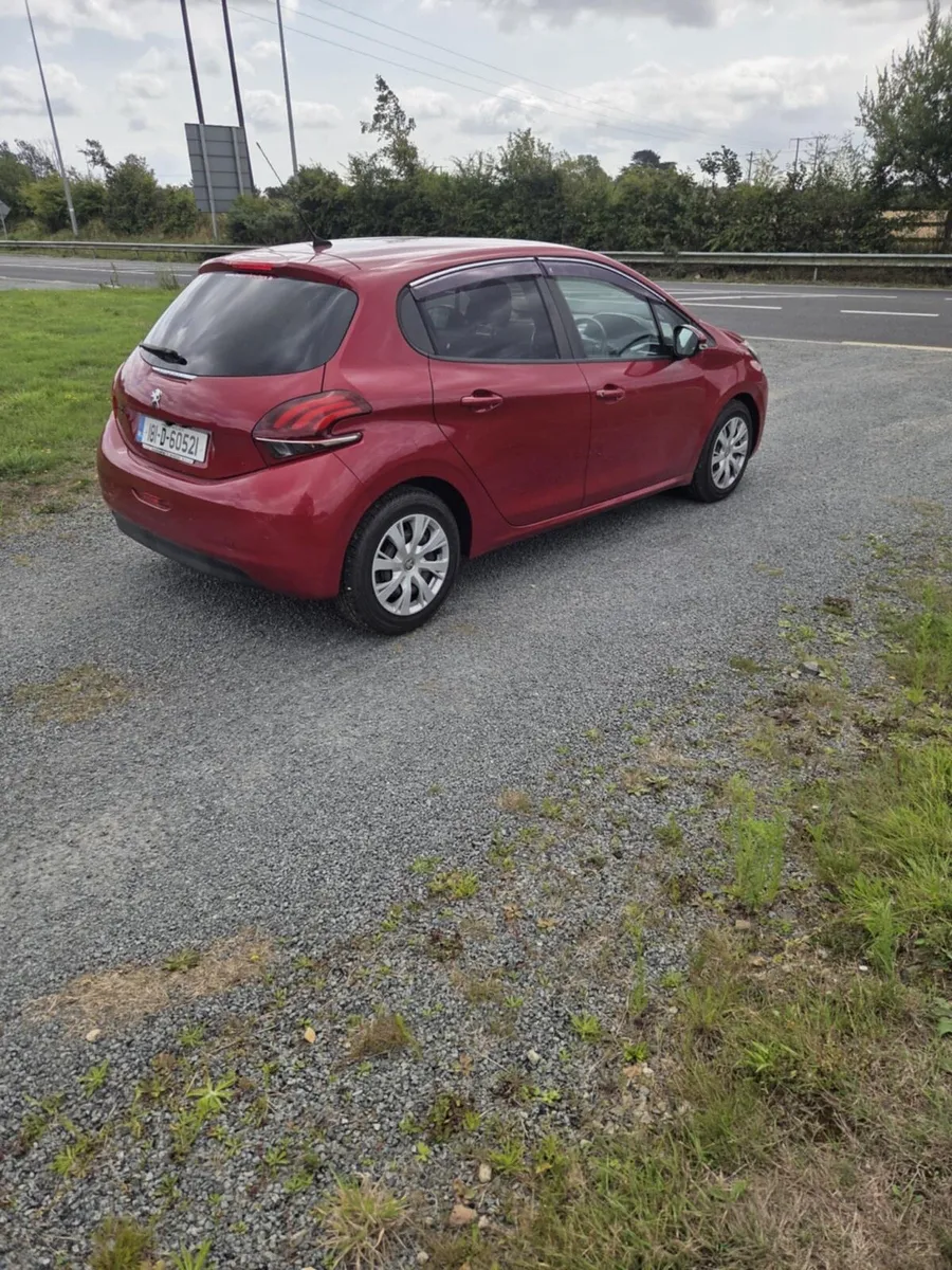 Car - Image 1