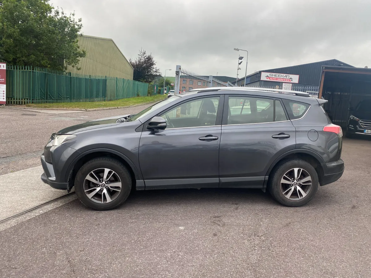 Toyota RAV4 2016 - Image 4