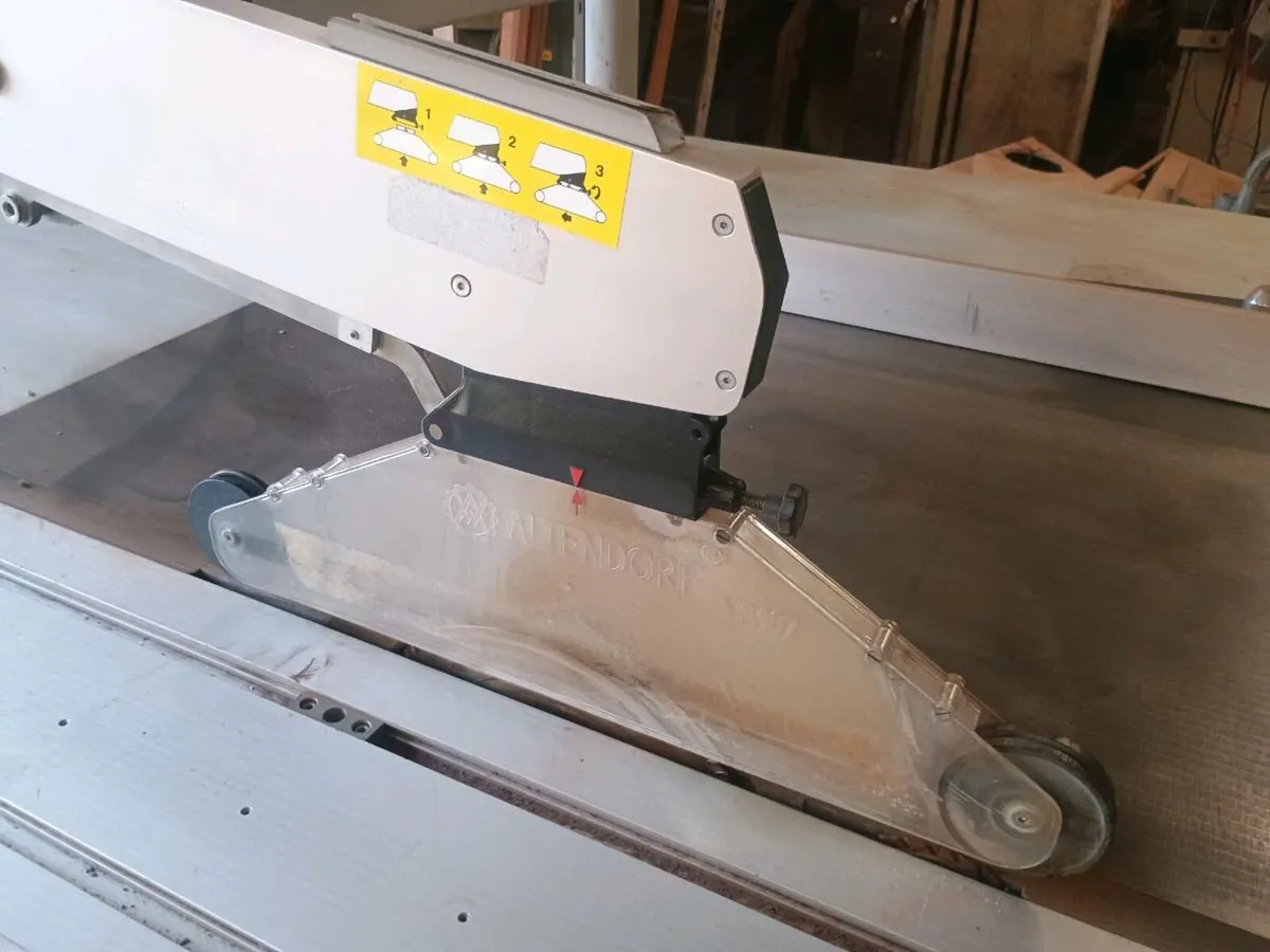 Altendorf F90 long bed panel saw with scribe - Image 3