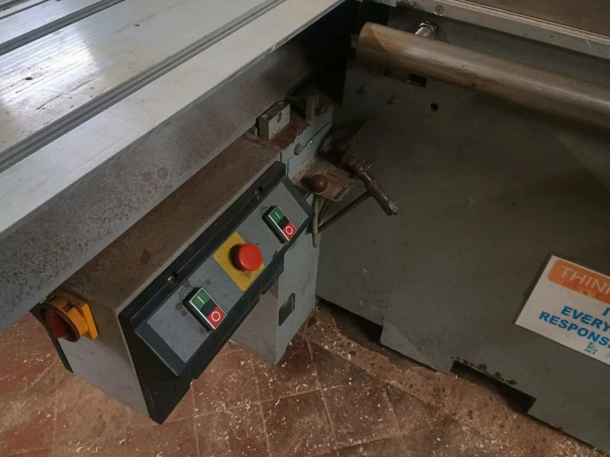 Altendorf F90 long bed panel saw with scribe - Image 4