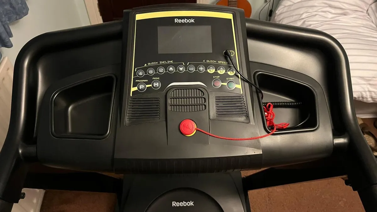 Reebok GT-30 Treadmill - Image 4