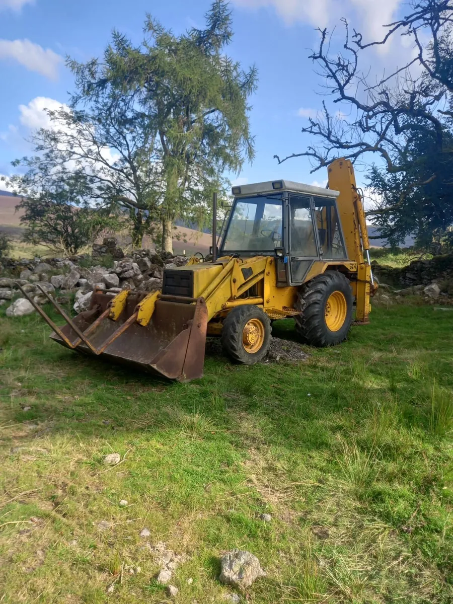 JCB 3CX digger - Image 1
