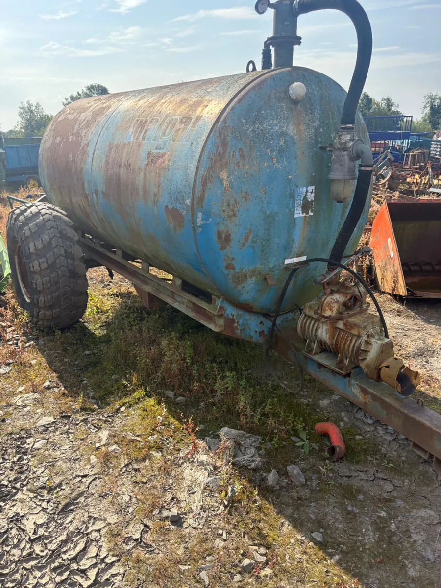 Malgor 1500 slurry tanker - Image 1