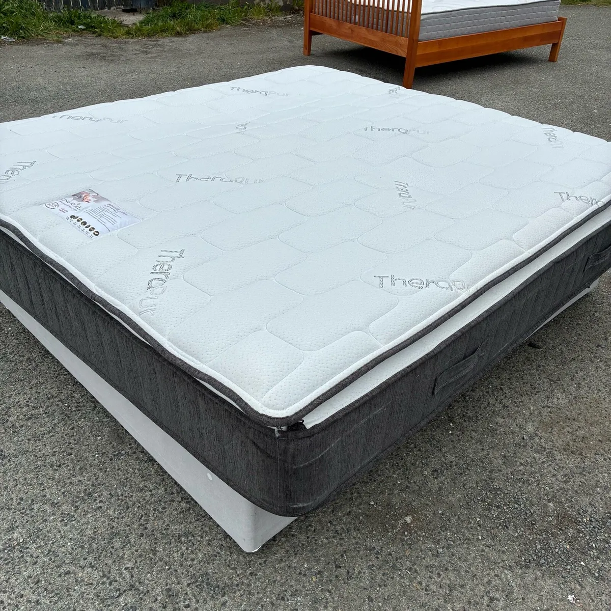 6ft Super king size Mattress king koil - Image 3