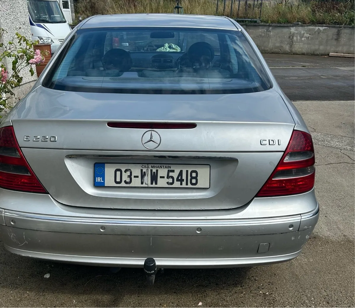 Mercedes E220 - Image 2