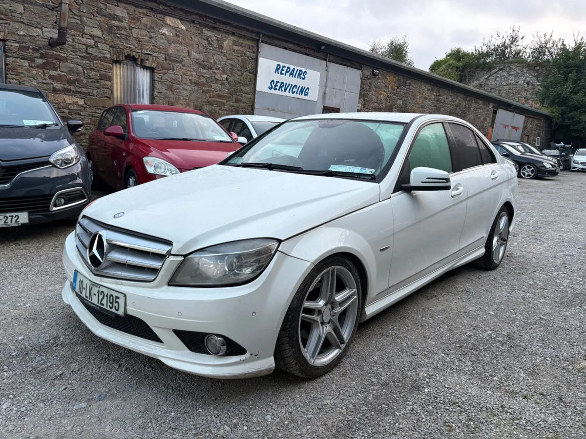 10 MERCEDES C220 AUTOMATIC AMG kitted - Image 3