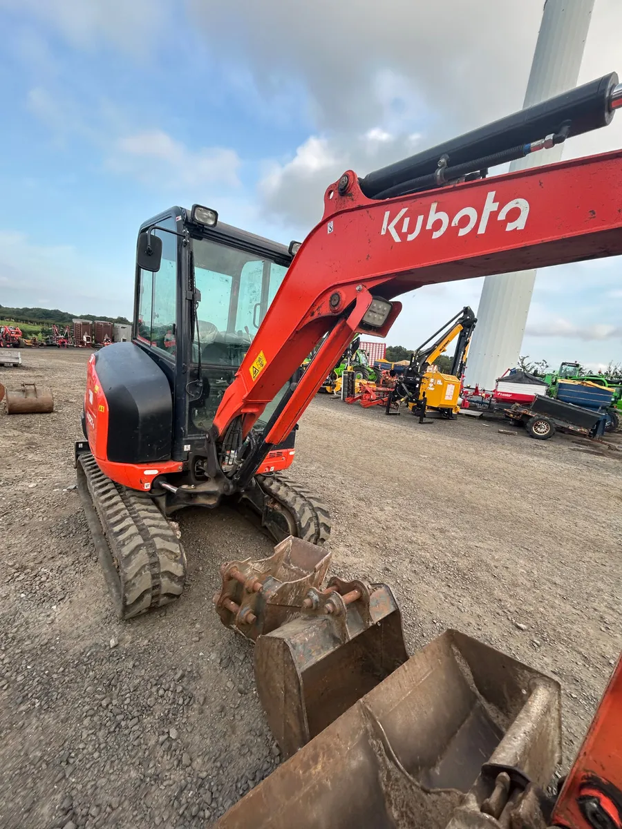 2023 Kubota kx027-4 Digger - Image 1