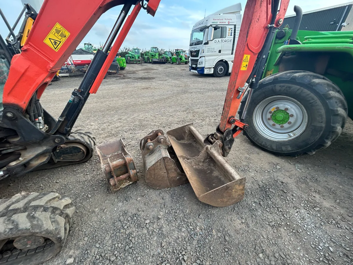 2023 Kubota kx027-4 Digger - Image 3