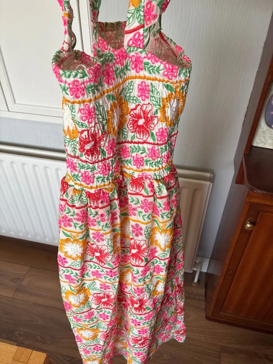 Ladies dress - Image 2