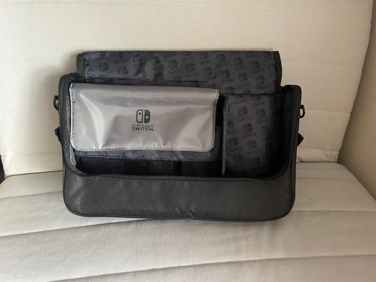 Nintendo Switch Messenger Bag - Image 2