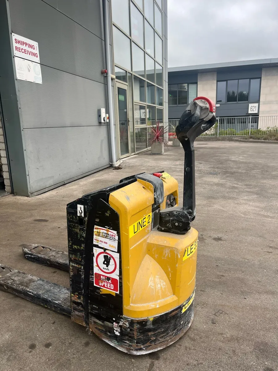 Electric pallet truck - Image 4