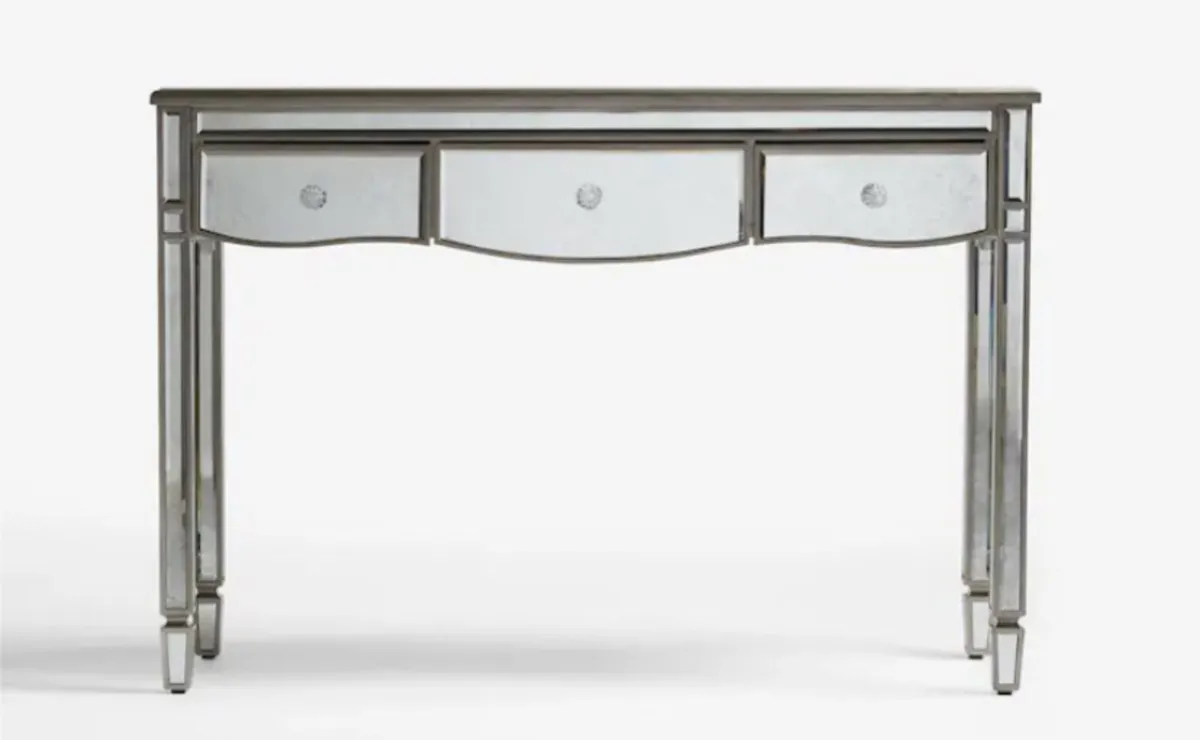 Beautiful Hall table (bargain) - Image 3