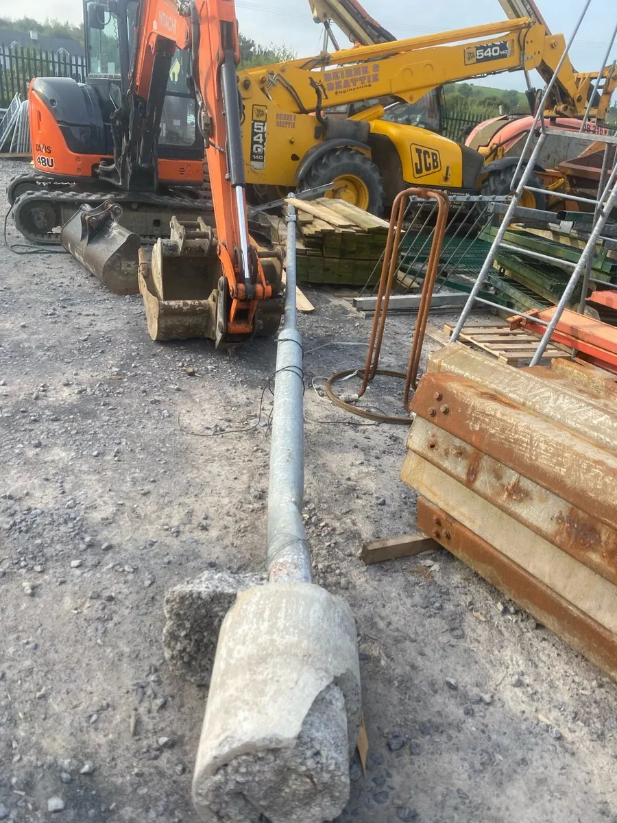Pole ( Bargain) - Image 3