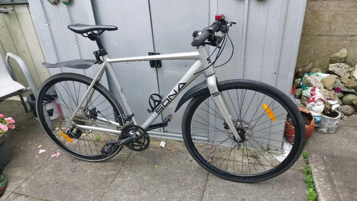 Sona Flat Bar Road Bike - Image 1