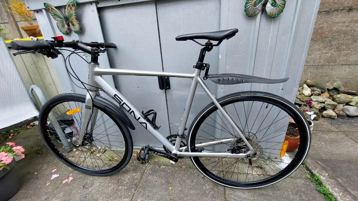 Sona Flat Bar Road Bike - Image 2