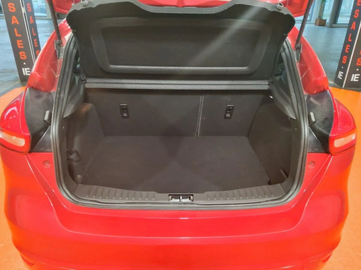Ford Focus 1.0 Ecoboost 125PS St-line - Image 4