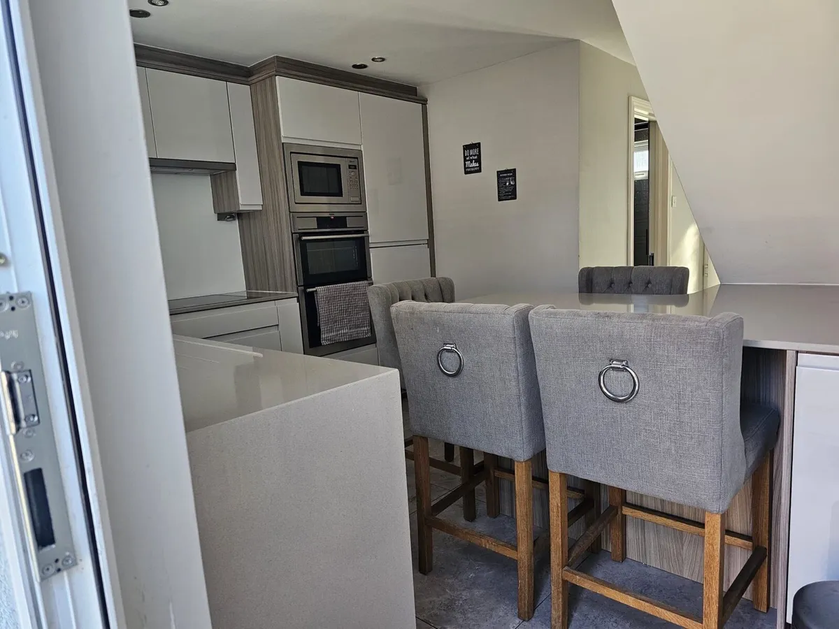 Kitchen - Image 4