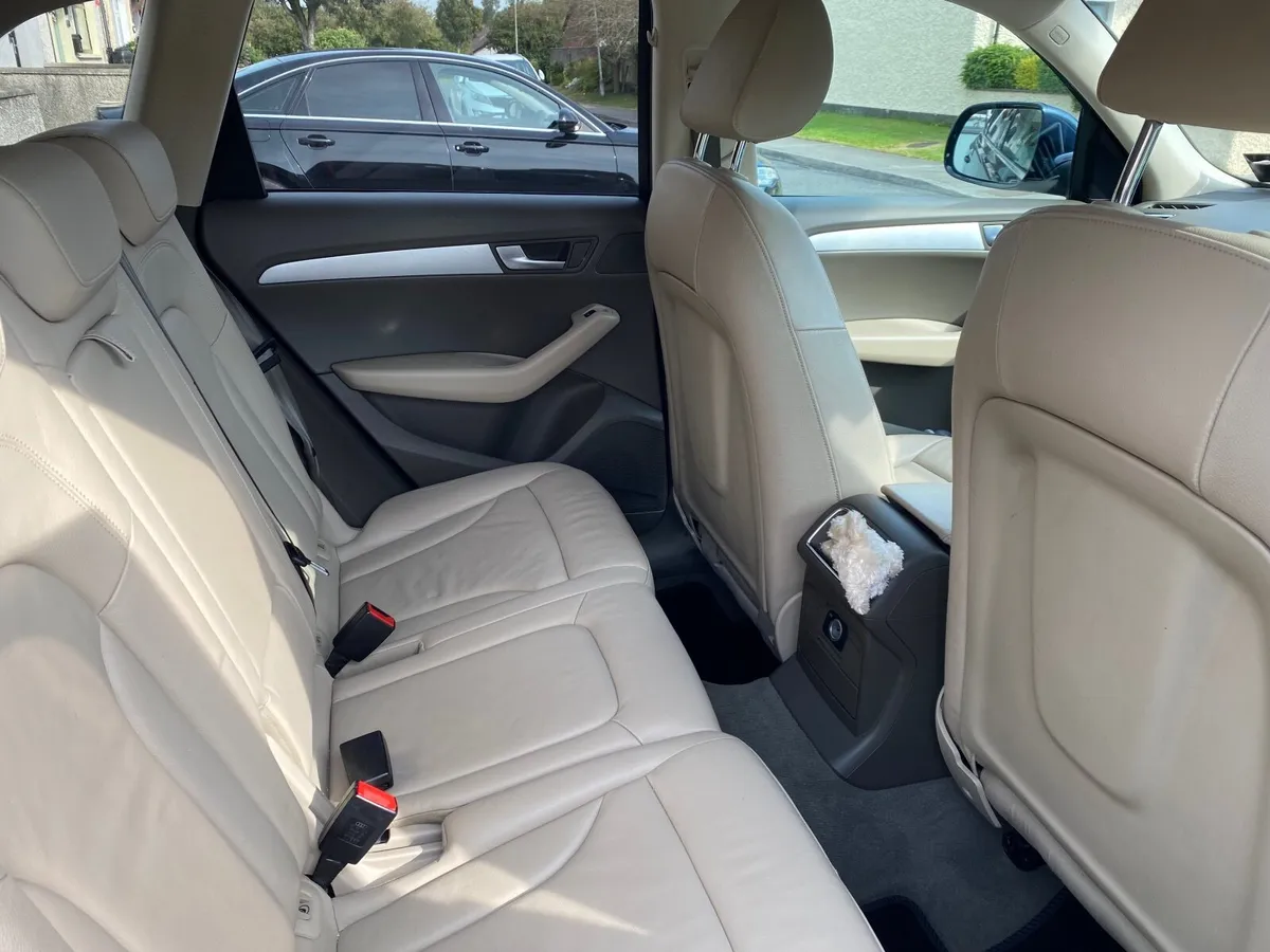 Audi Q5 2011 - Image 1