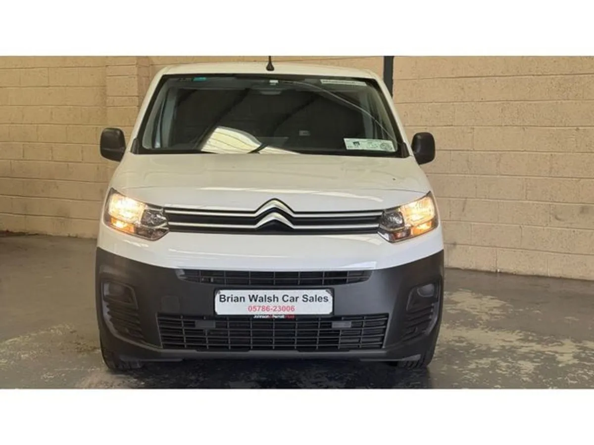 Citroen Berlingo LX Bluehdi 100 MWB 65 650KG  185 - Image 3