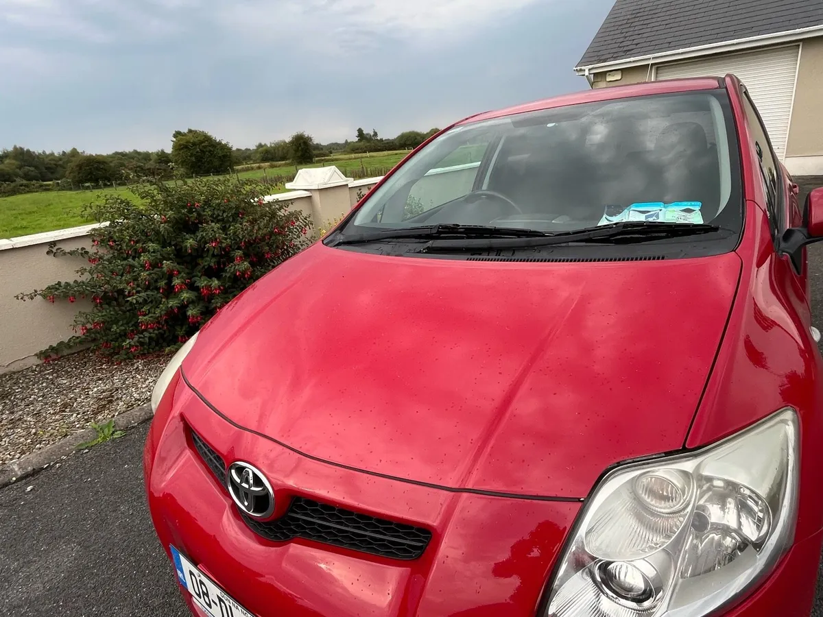 Toyota auris - Image 1