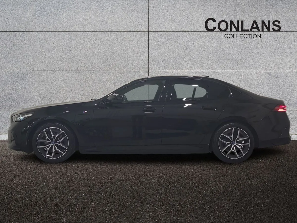BMW 5 Series 530e M Sport Saloon - Image 3