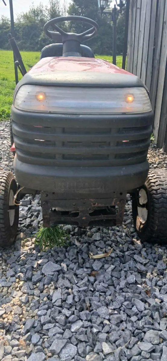 Craftsman LT2000 19.5hp Ride on mower - Image 2