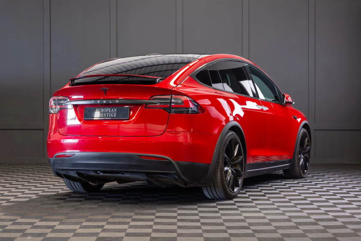 192 Tesla Model X 100d Long Range 7 Seater - Image 3