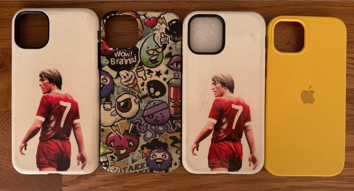 Assorted phone cases - Image 1