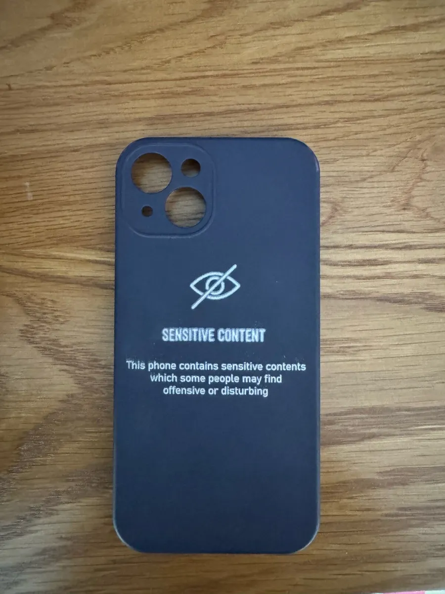 Assorted phone cases - Image 2